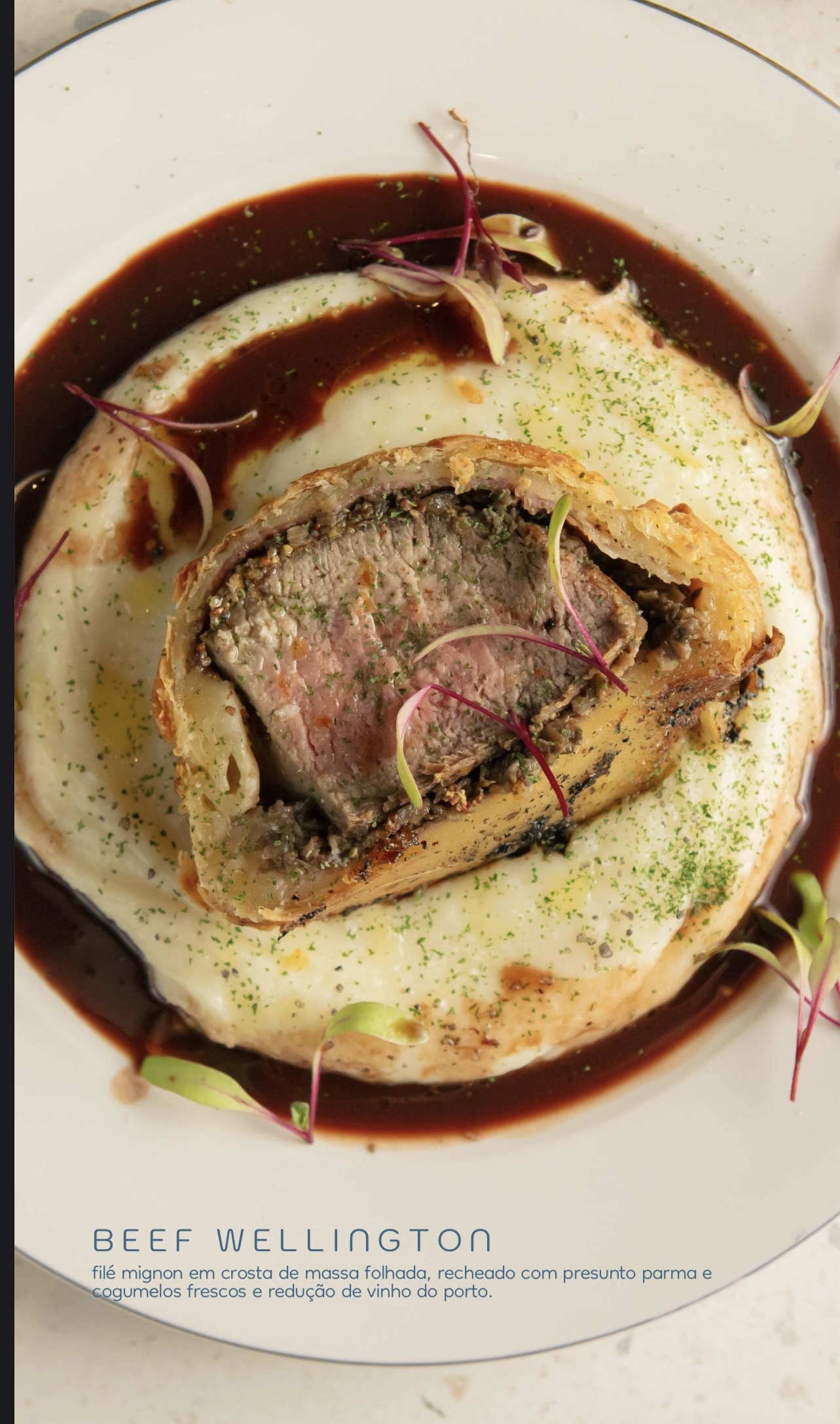 Beef Wellington com purê de batata