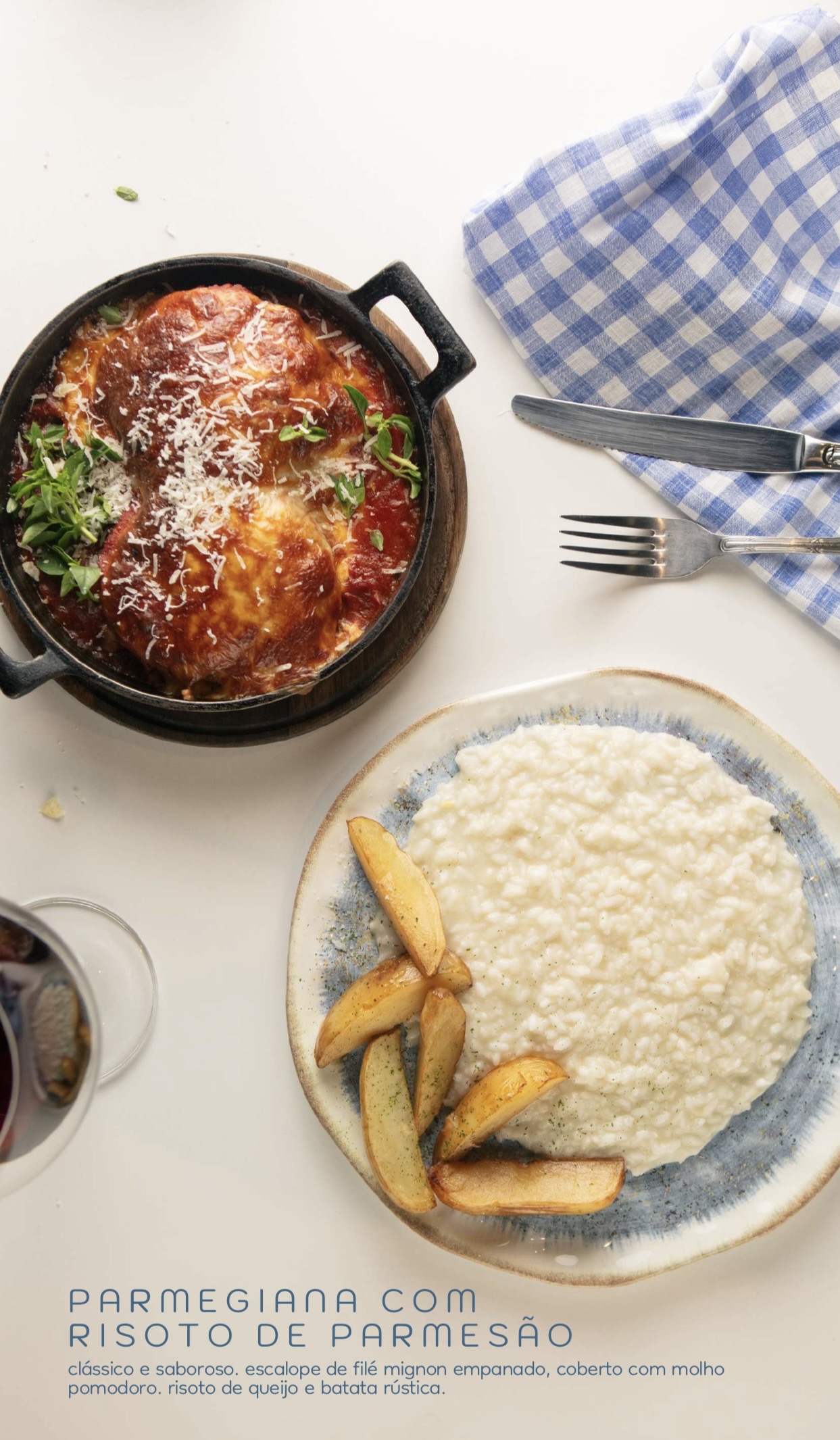 Parmegiana com risoto de parmesão